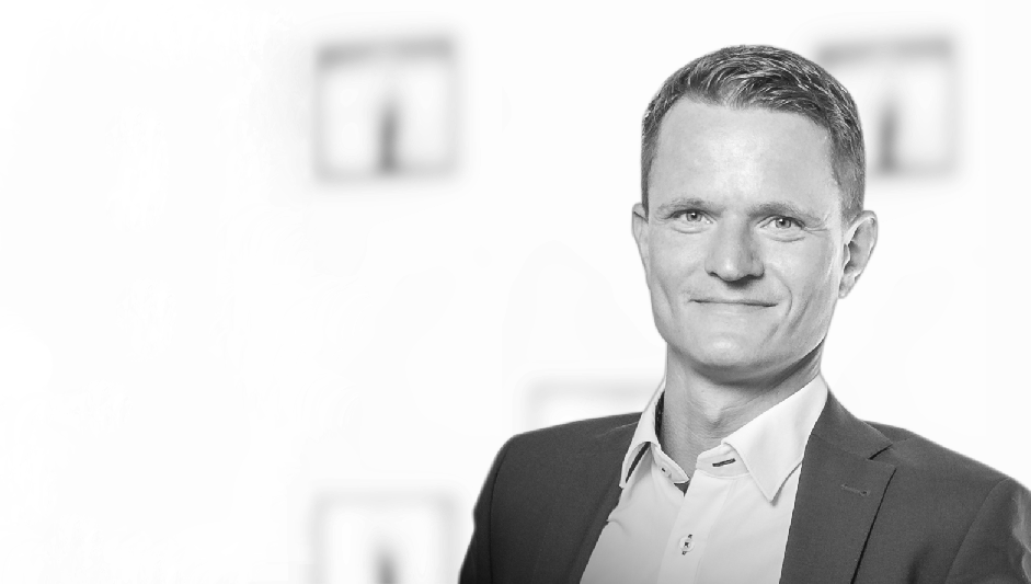 Blue Advisory-Bild Mathias Bauer Website grau MJ